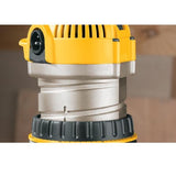 Dewalt DW618PKB 2-1/4 caballos de fuerza EVS Combinación de rebajadora de base fija y base ajustable con velocidad electrónica variable, inicio suave