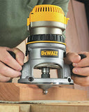 DEWALT Router 1-3/4 Hp y Fijador Reversible #8 PAMXAMZROU3